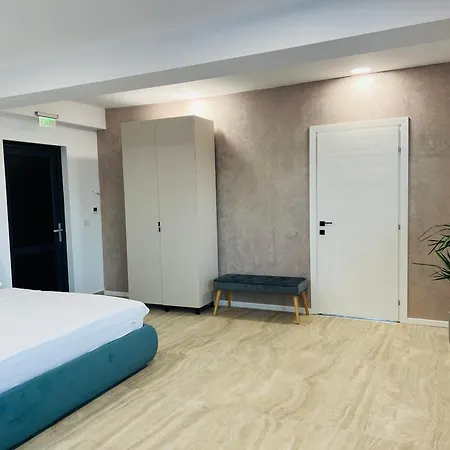 Richy Boutique בית הארחה
