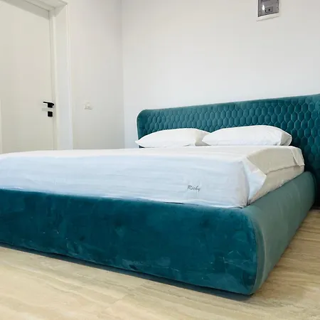 Richy Boutique Πανσιόν